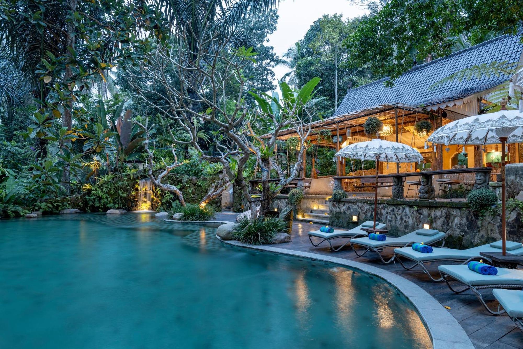 ประมาณ คีรี กุสุมา Hotel ปายางัน ภายนอก รูปภาพ